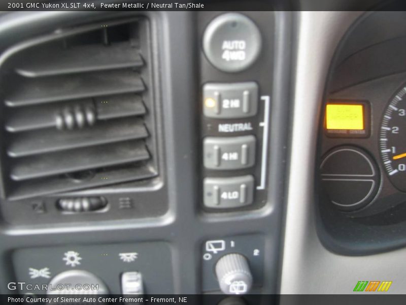 Pewter Metallic / Neutral Tan/Shale 2001 GMC Yukon XL SLT 4x4