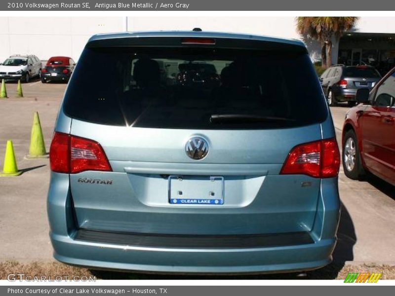 Antigua Blue Metallic / Aero Gray 2010 Volkswagen Routan SE