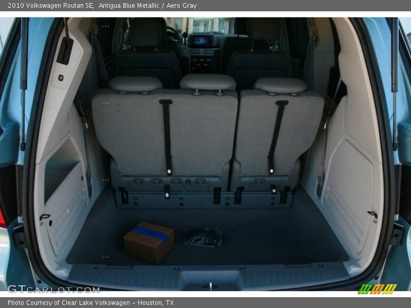 Antigua Blue Metallic / Aero Gray 2010 Volkswagen Routan SE