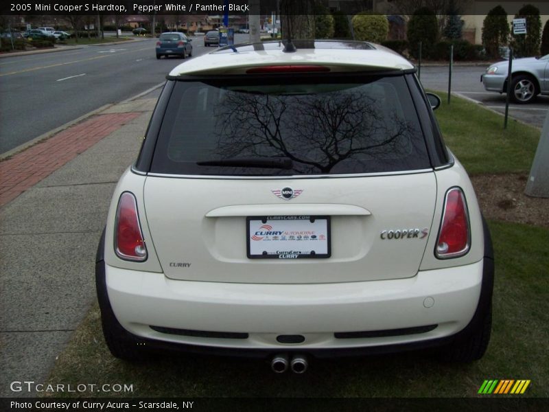 Pepper White / Panther Black 2005 Mini Cooper S Hardtop