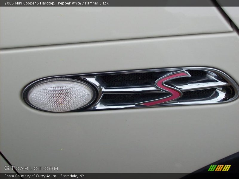 Pepper White / Panther Black 2005 Mini Cooper S Hardtop