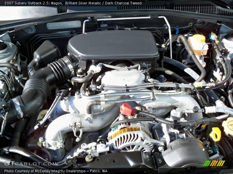 Brilliant Silver Metallic / Dark Charcoal Tweed 2007 Subaru Outback 2.5i Wagon