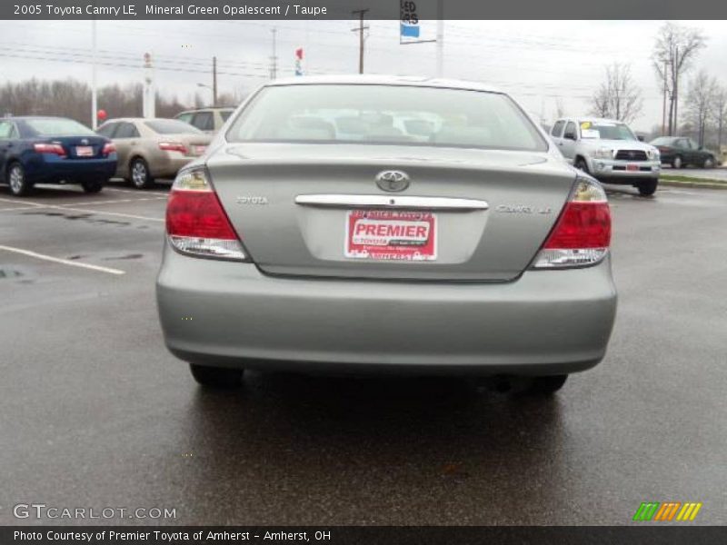 Mineral Green Opalescent / Taupe 2005 Toyota Camry LE