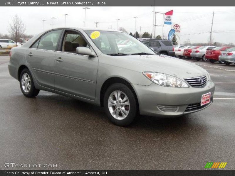 Mineral Green Opalescent / Taupe 2005 Toyota Camry LE