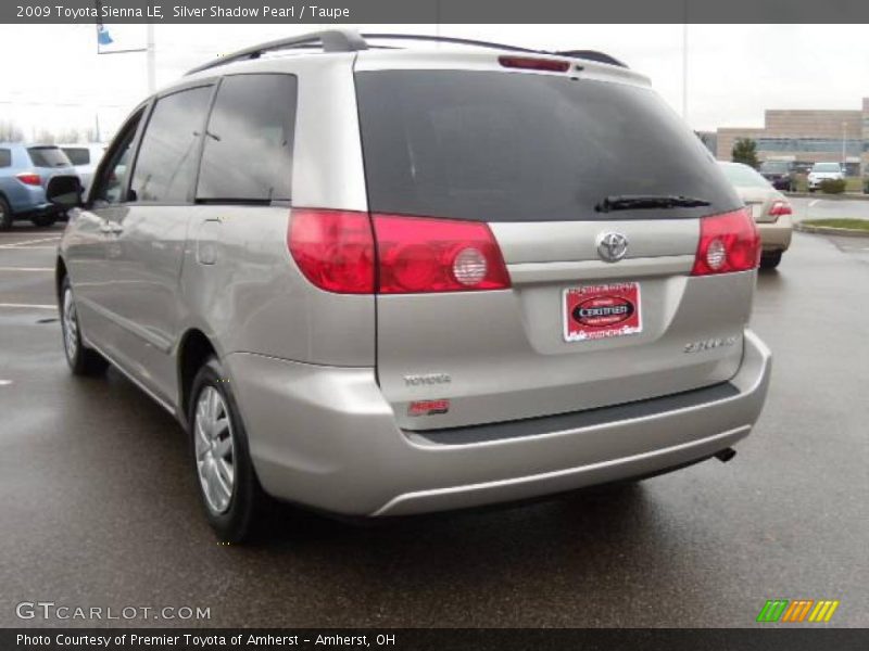Silver Shadow Pearl / Taupe 2009 Toyota Sienna LE