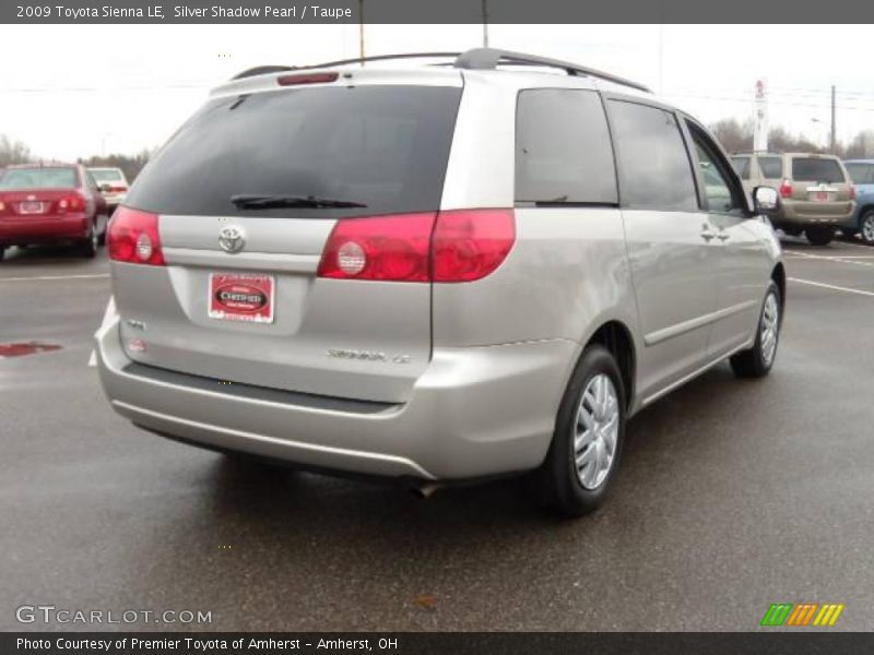Silver Shadow Pearl / Taupe 2009 Toyota Sienna LE