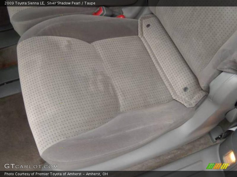 Silver Shadow Pearl / Taupe 2009 Toyota Sienna LE