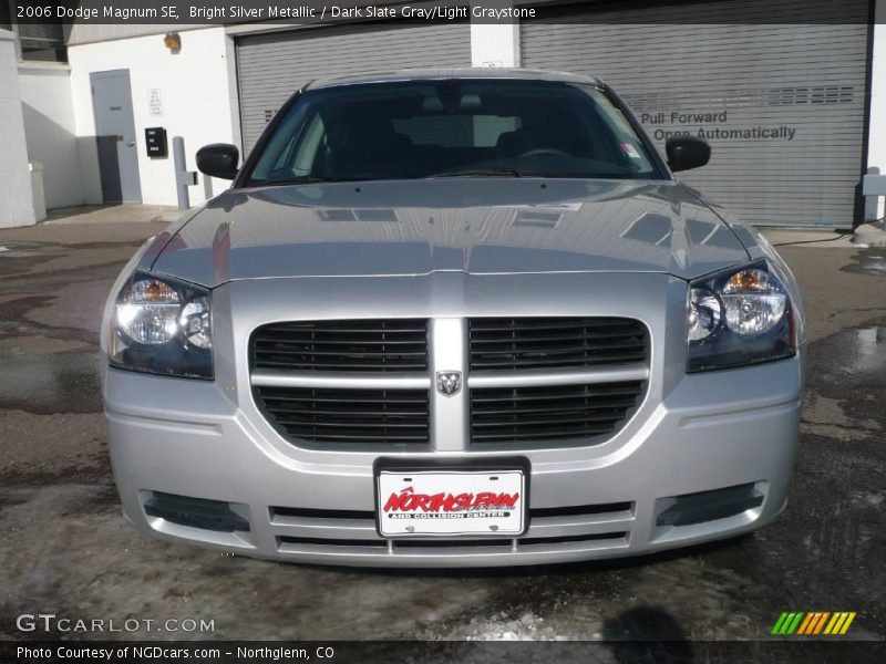 Bright Silver Metallic / Dark Slate Gray/Light Graystone 2006 Dodge Magnum SE