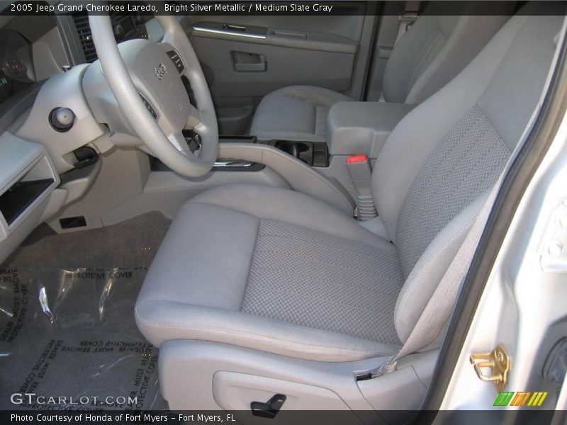 Bright Silver Metallic / Medium Slate Gray 2005 Jeep Grand Cherokee Laredo