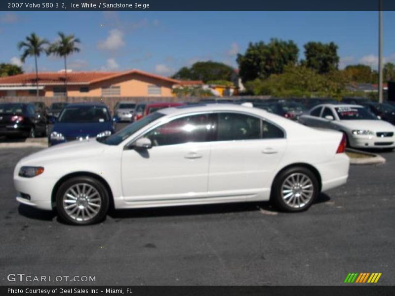 Ice White / Sandstone Beige 2007 Volvo S80 3.2