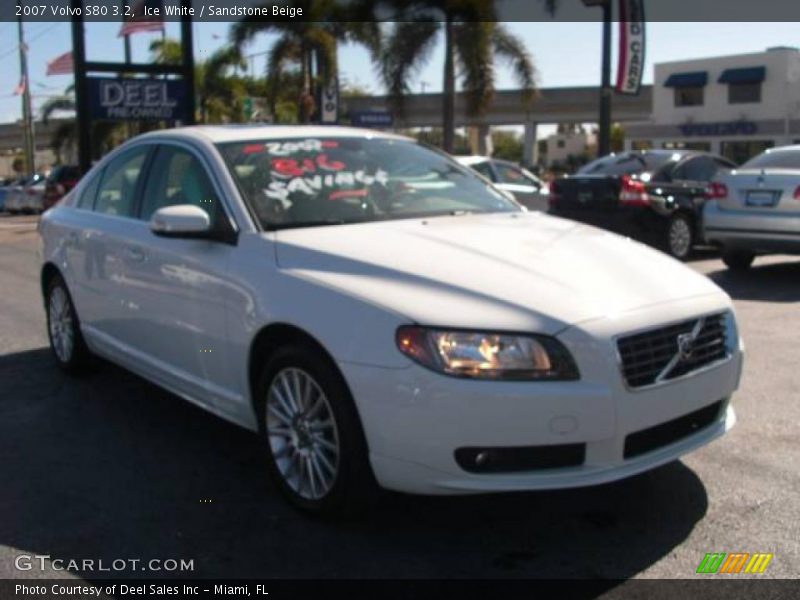 Ice White / Sandstone Beige 2007 Volvo S80 3.2
