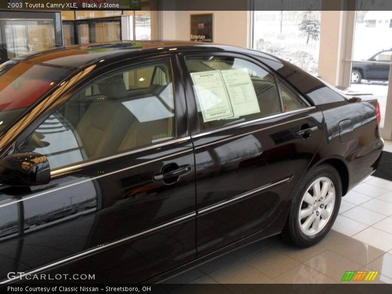 Black / Stone 2003 Toyota Camry XLE