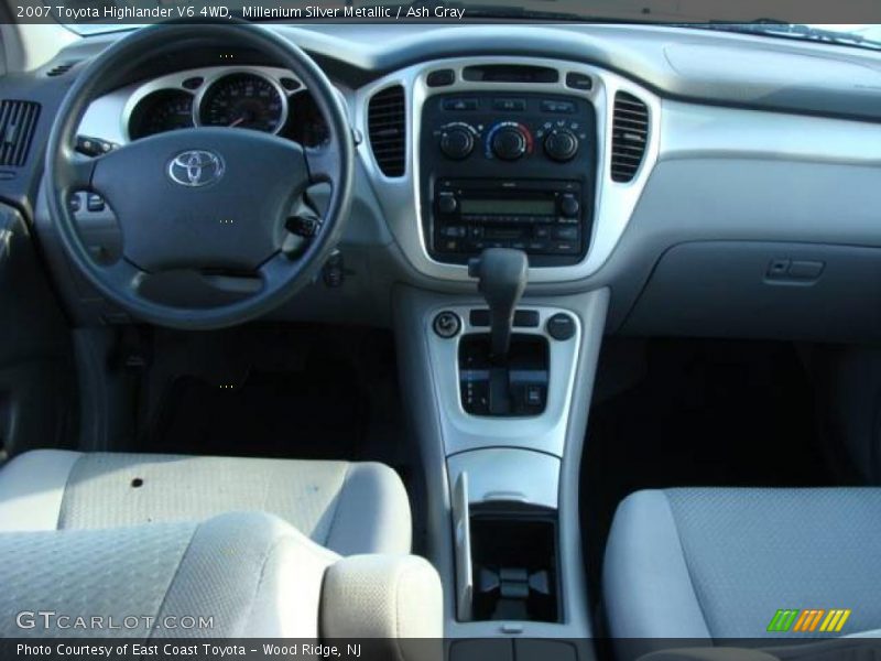 Millenium Silver Metallic / Ash Gray 2007 Toyota Highlander V6 4WD