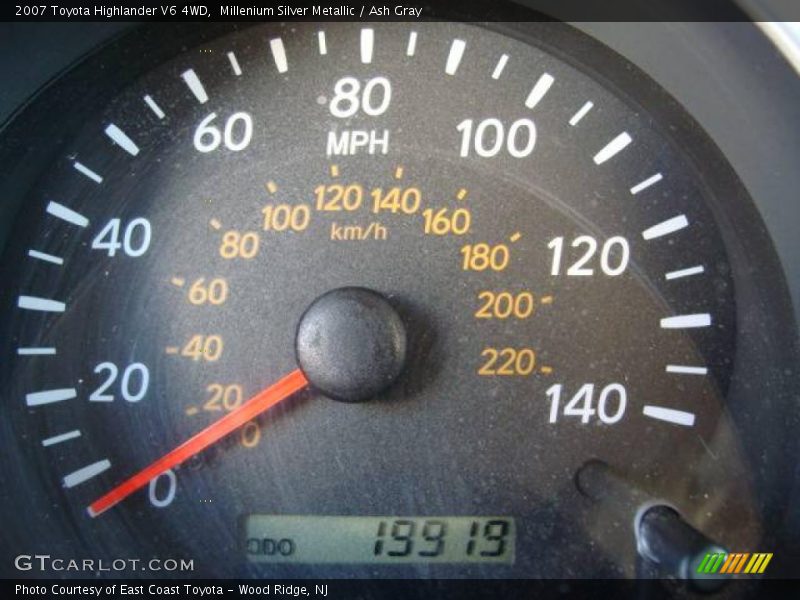 Millenium Silver Metallic / Ash Gray 2007 Toyota Highlander V6 4WD