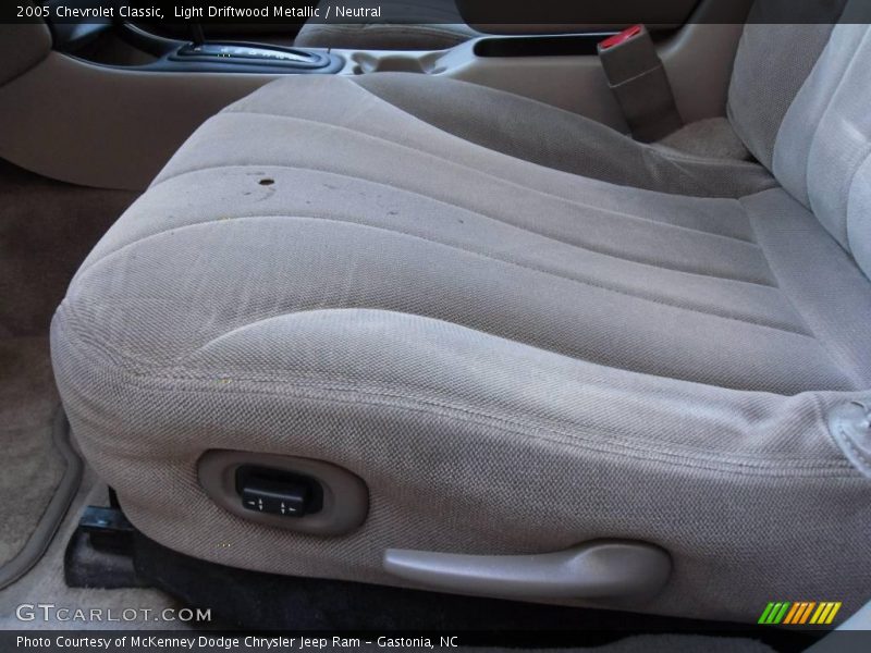 Light Driftwood Metallic / Neutral 2005 Chevrolet Classic