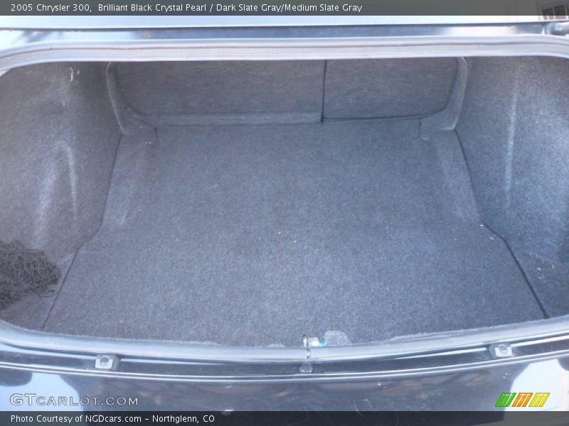 Brilliant Black Crystal Pearl / Dark Slate Gray/Medium Slate Gray 2005 Chrysler 300