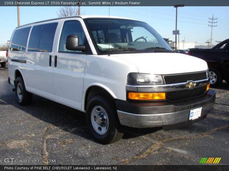 Summit White / Medium Pewter 2009 Chevrolet Express LT 3500 Passenger Van