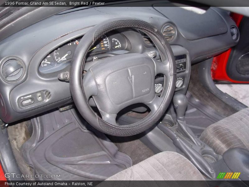 Bright Red / Pewter 1996 Pontiac Grand Am SE Sedan