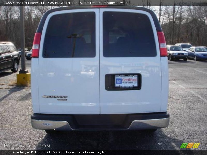 Summit White / Medium Pewter 2009 Chevrolet Express LT 3500 Passenger Van