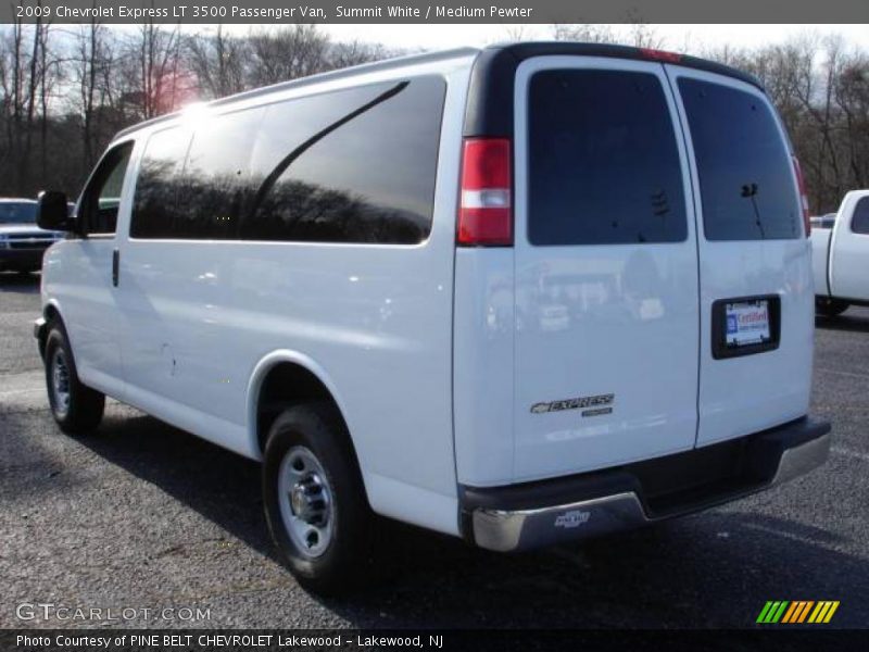 Summit White / Medium Pewter 2009 Chevrolet Express LT 3500 Passenger Van
