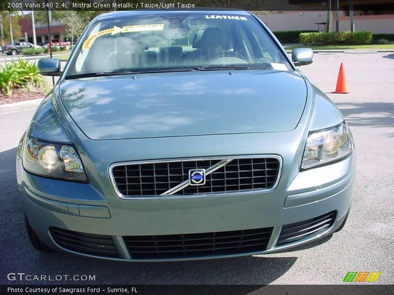 Mistral Green Metallic / Taupe/Light Taupe 2005 Volvo S40 2.4i