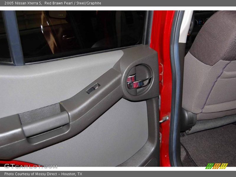 Red Brawn Pearl / Steel/Graphite 2005 Nissan Xterra S