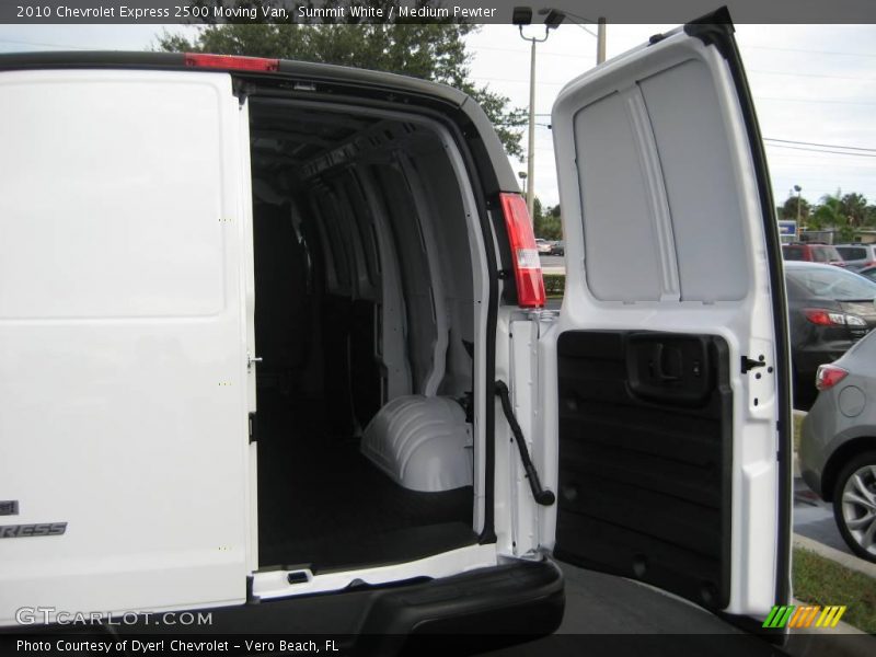 Summit White / Medium Pewter 2010 Chevrolet Express 2500 Moving Van