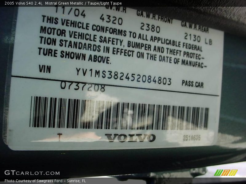Mistral Green Metallic / Taupe/Light Taupe 2005 Volvo S40 2.4i