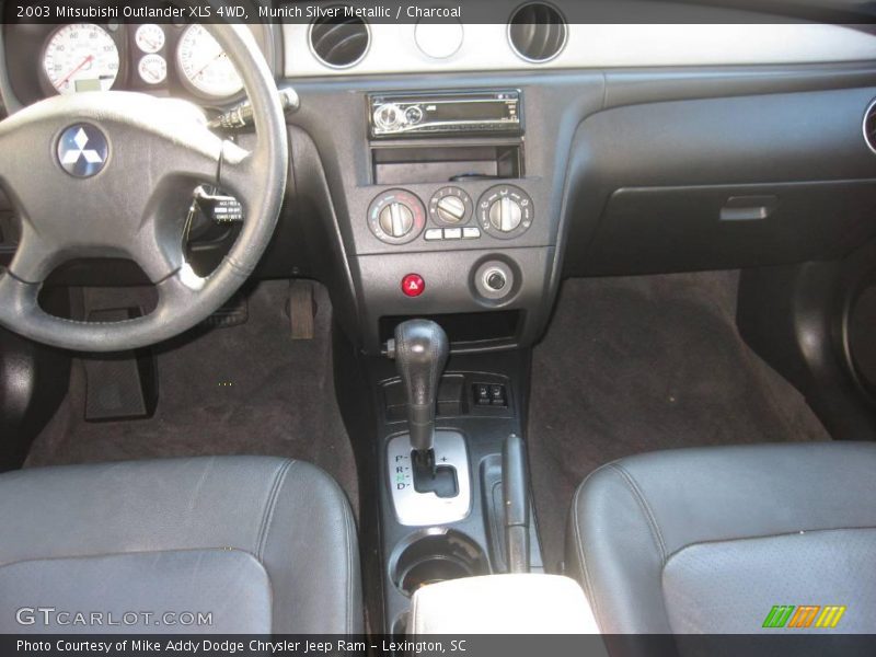 Munich Silver Metallic / Charcoal 2003 Mitsubishi Outlander XLS 4WD