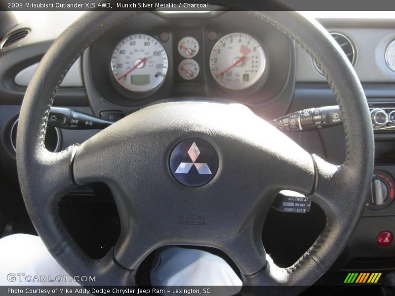 Munich Silver Metallic / Charcoal 2003 Mitsubishi Outlander XLS 4WD