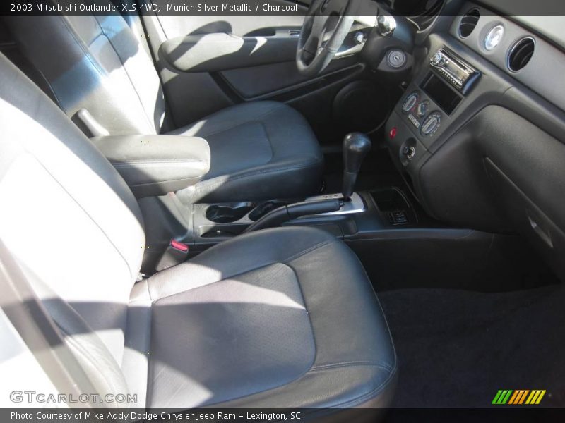 Munich Silver Metallic / Charcoal 2003 Mitsubishi Outlander XLS 4WD