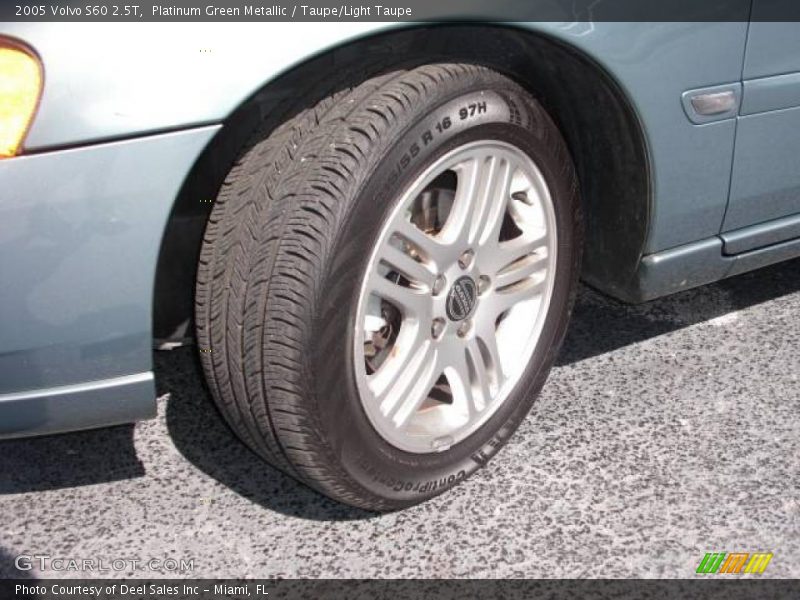 Platinum Green Metallic / Taupe/Light Taupe 2005 Volvo S60 2.5T