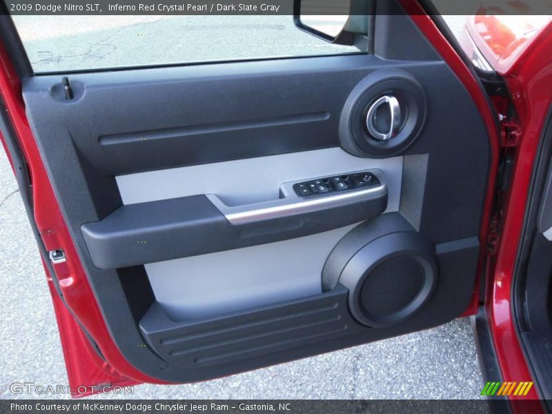 Inferno Red Crystal Pearl / Dark Slate Gray 2009 Dodge Nitro SLT