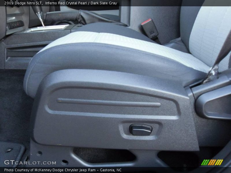 Inferno Red Crystal Pearl / Dark Slate Gray 2009 Dodge Nitro SLT