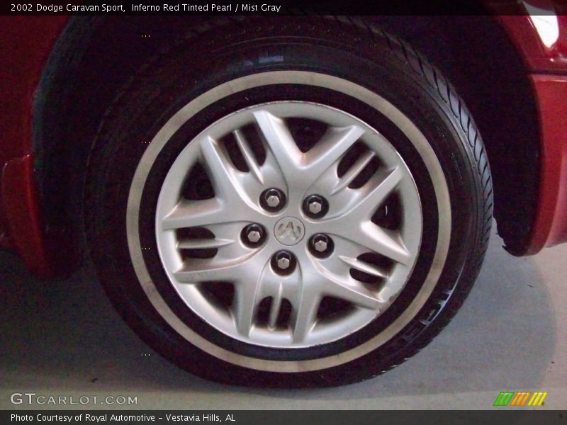 Inferno Red Tinted Pearl / Mist Gray 2002 Dodge Caravan Sport