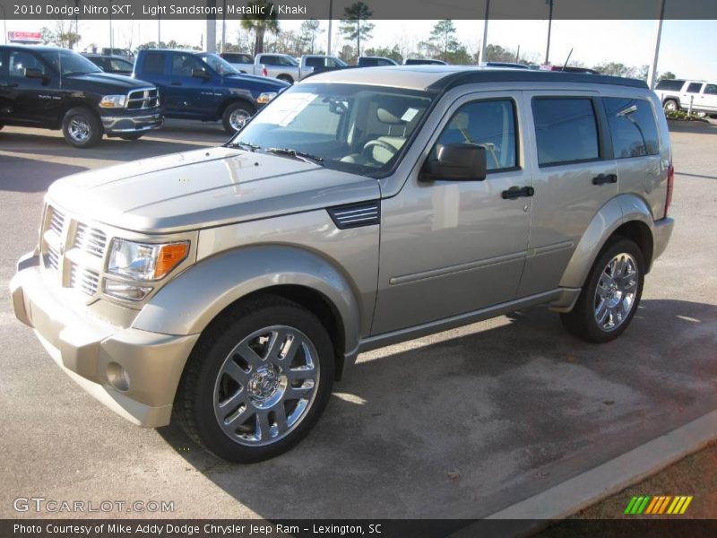 Light Sandstone Metallic / Khaki 2010 Dodge Nitro SXT