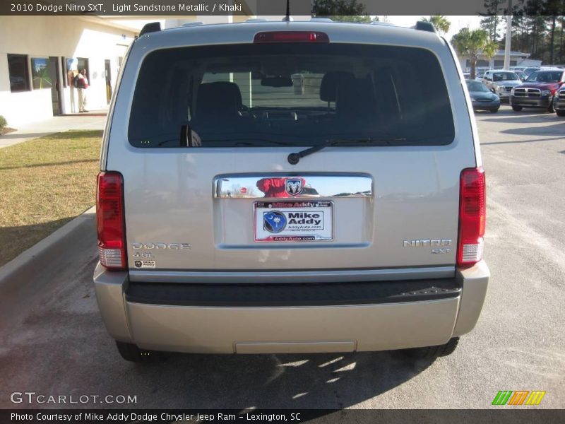 Light Sandstone Metallic / Khaki 2010 Dodge Nitro SXT