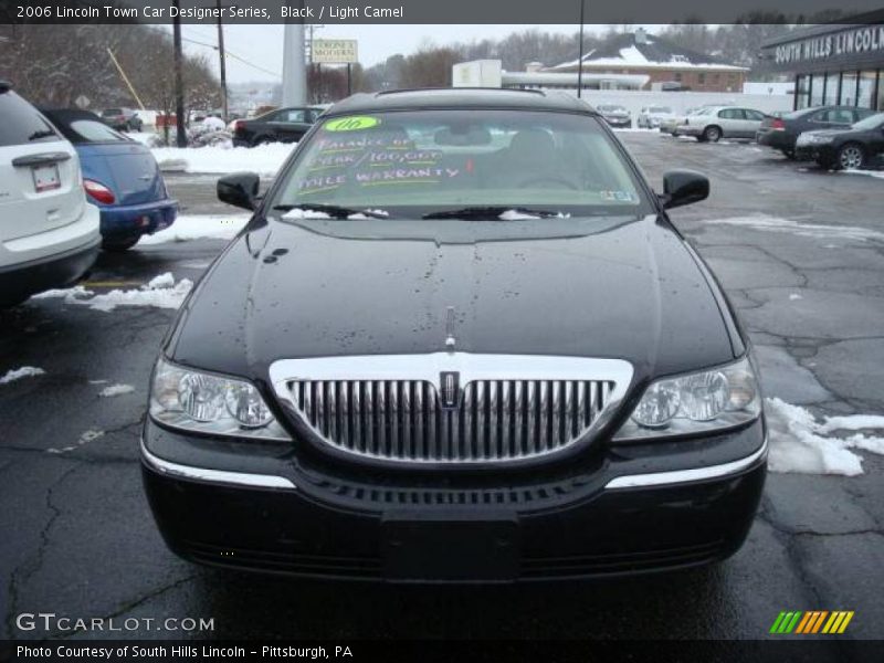 Black / Light Camel 2006 Lincoln Town Car Designer Series