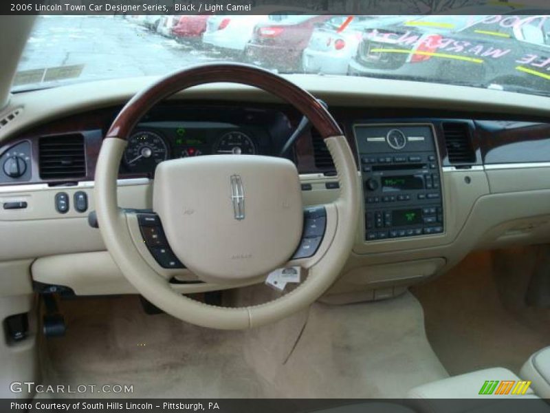 Black / Light Camel 2006 Lincoln Town Car Designer Series