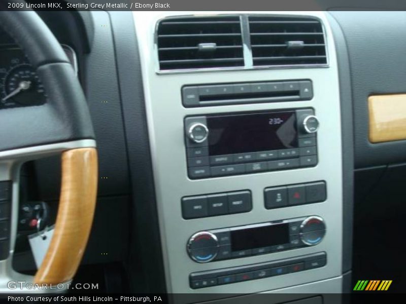 Sterling Grey Metallic / Ebony Black 2009 Lincoln MKX