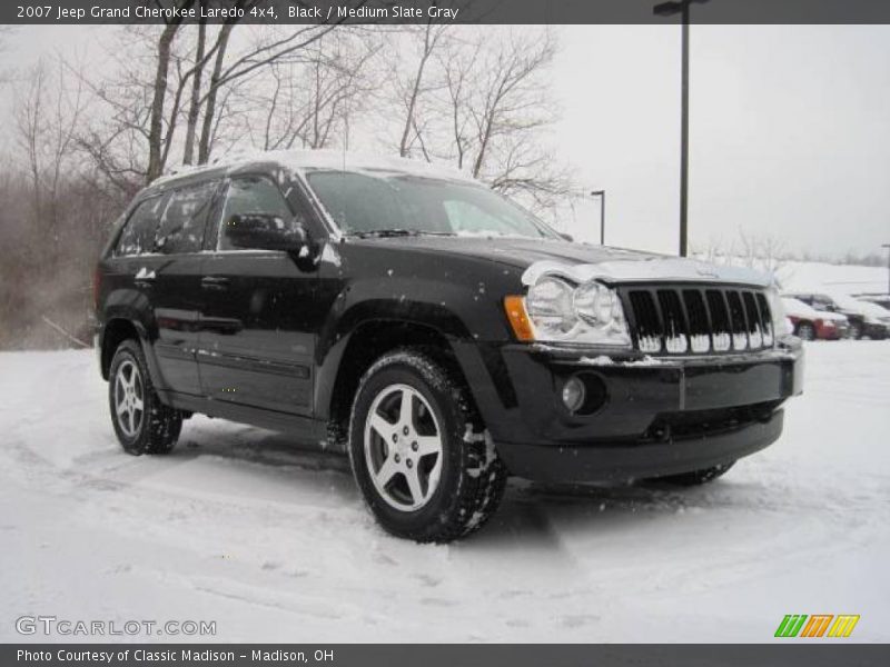 Black / Medium Slate Gray 2007 Jeep Grand Cherokee Laredo 4x4