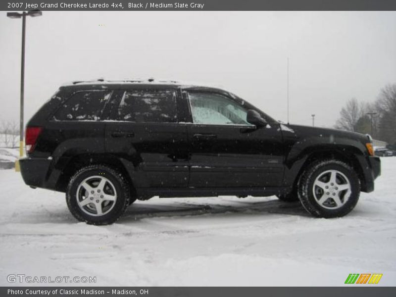 Black / Medium Slate Gray 2007 Jeep Grand Cherokee Laredo 4x4