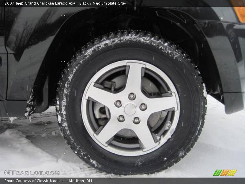 Black / Medium Slate Gray 2007 Jeep Grand Cherokee Laredo 4x4