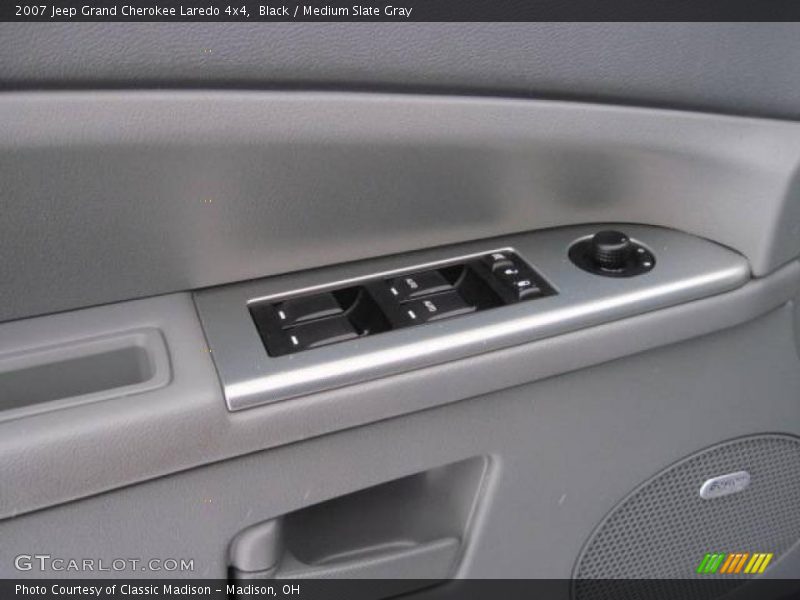 Black / Medium Slate Gray 2007 Jeep Grand Cherokee Laredo 4x4
