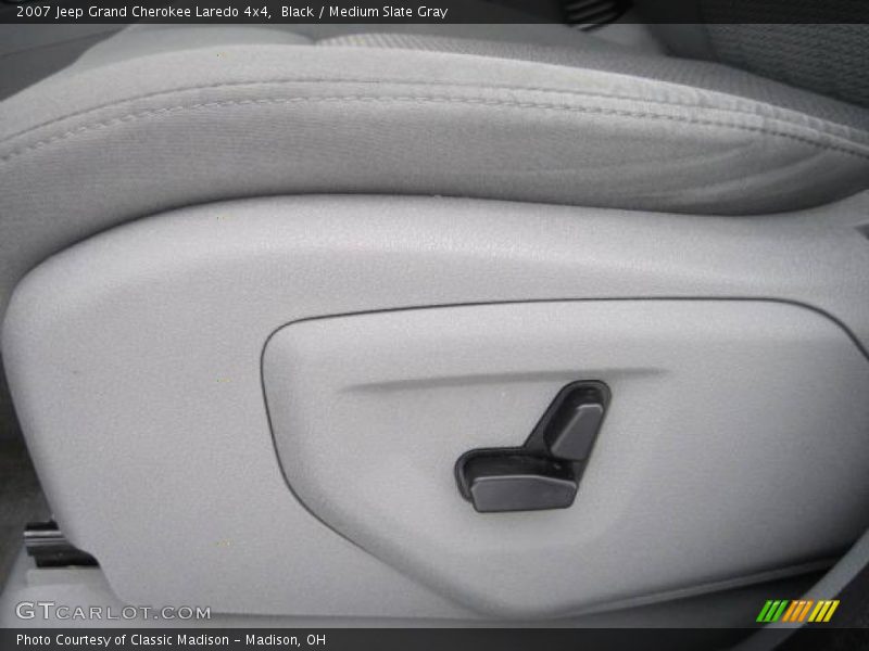 Black / Medium Slate Gray 2007 Jeep Grand Cherokee Laredo 4x4