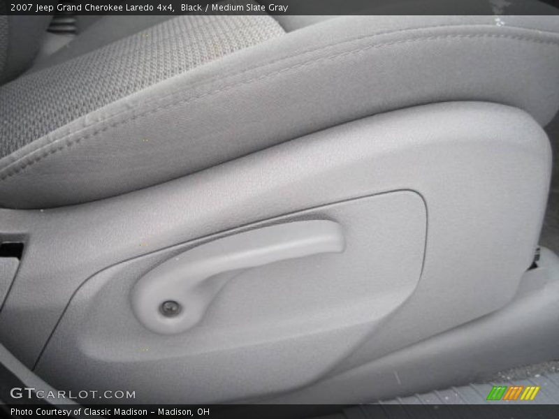 Black / Medium Slate Gray 2007 Jeep Grand Cherokee Laredo 4x4