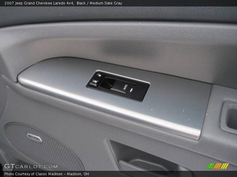 Black / Medium Slate Gray 2007 Jeep Grand Cherokee Laredo 4x4