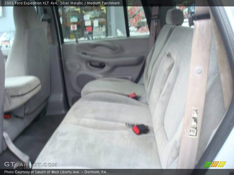Silver Metallic / Medium Parchment 2001 Ford Expedition XLT 4x4