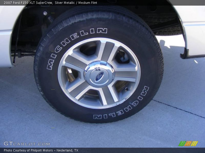 Silver Metallic / Medium Flint 2007 Ford F150 XLT SuperCrew