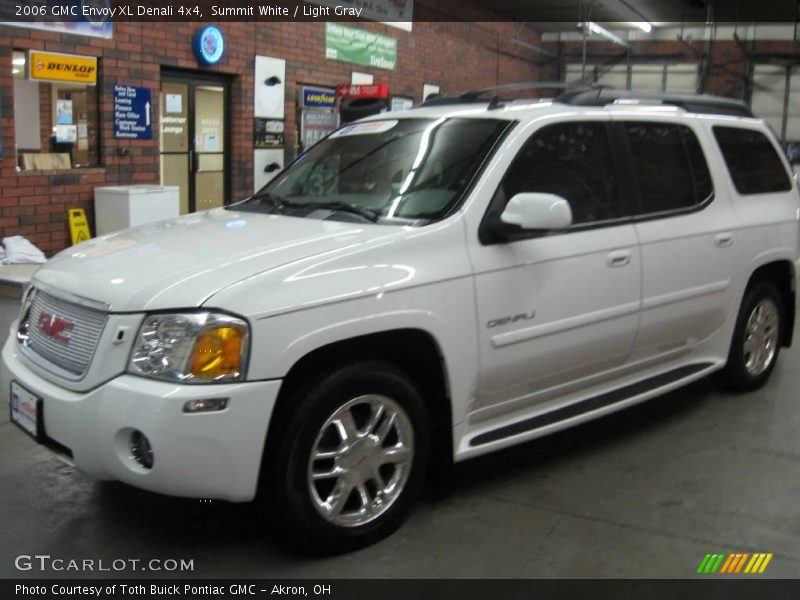 Summit White / Light Gray 2006 GMC Envoy XL Denali 4x4